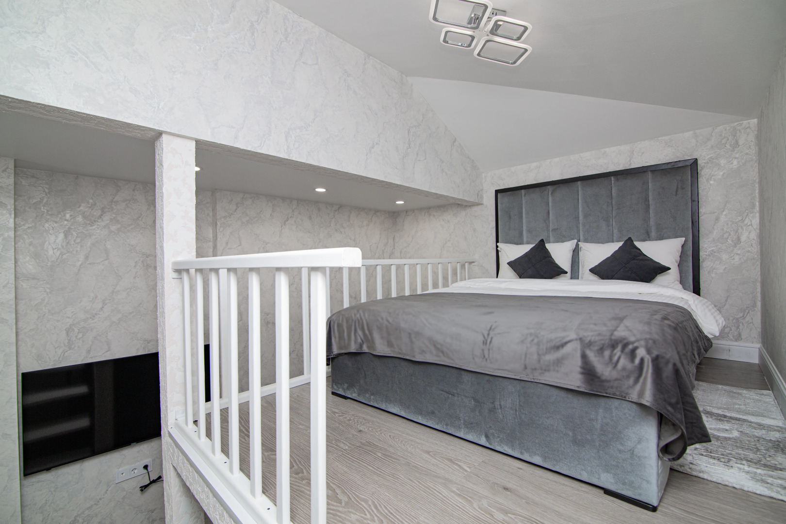 Апартаменты двухуровневые Wolf