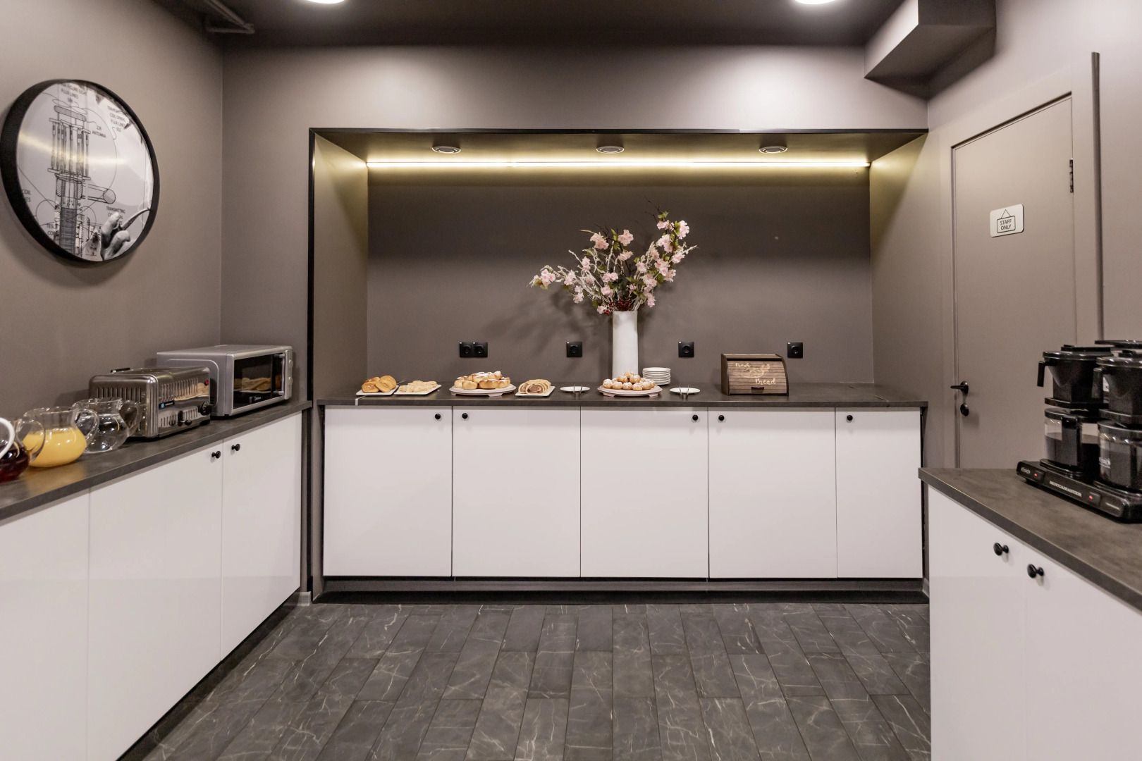 Отель Тесла