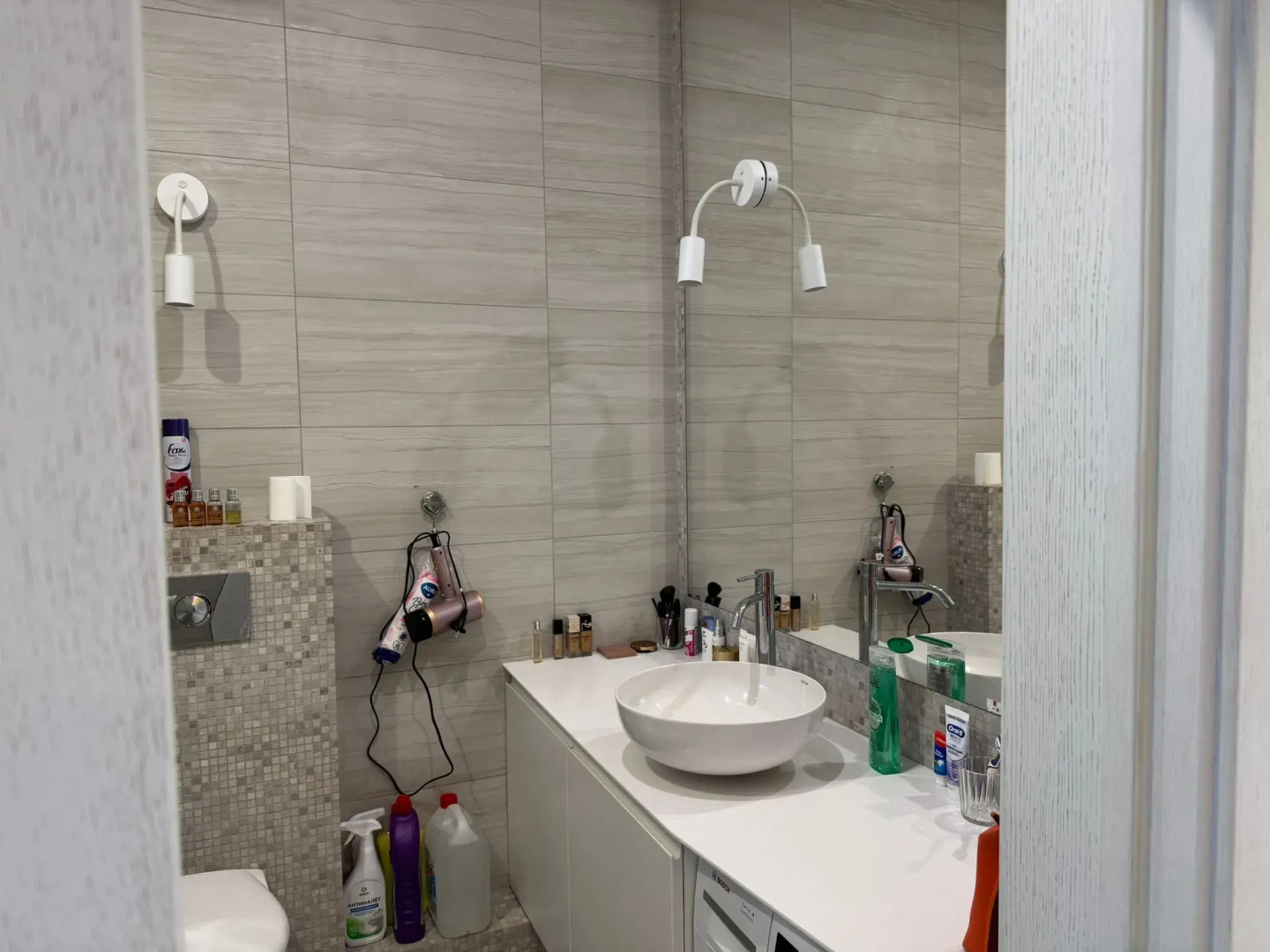 Двухкомнатные апартаменты на Большой Троицкой 28