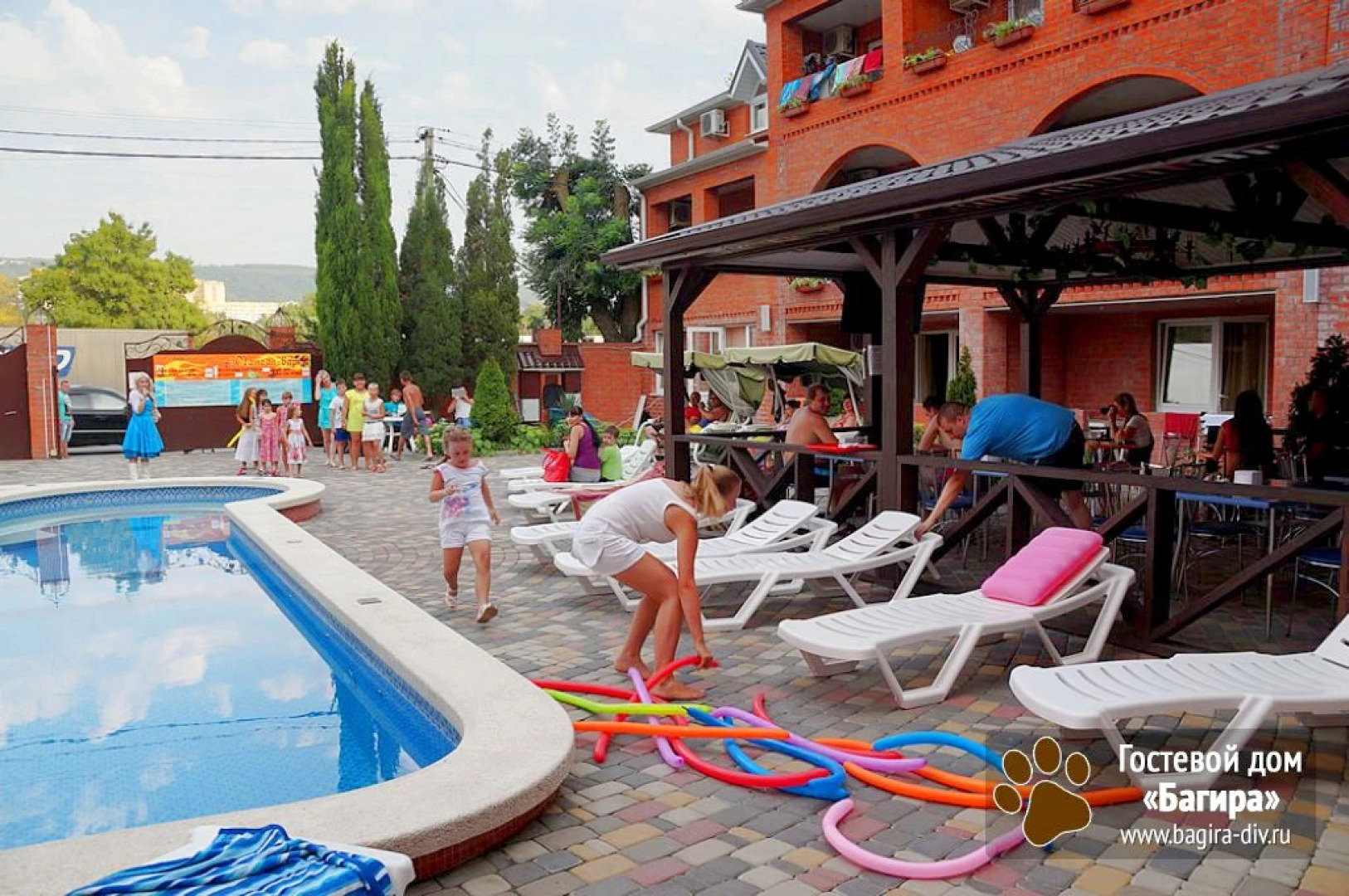 Отель Багира