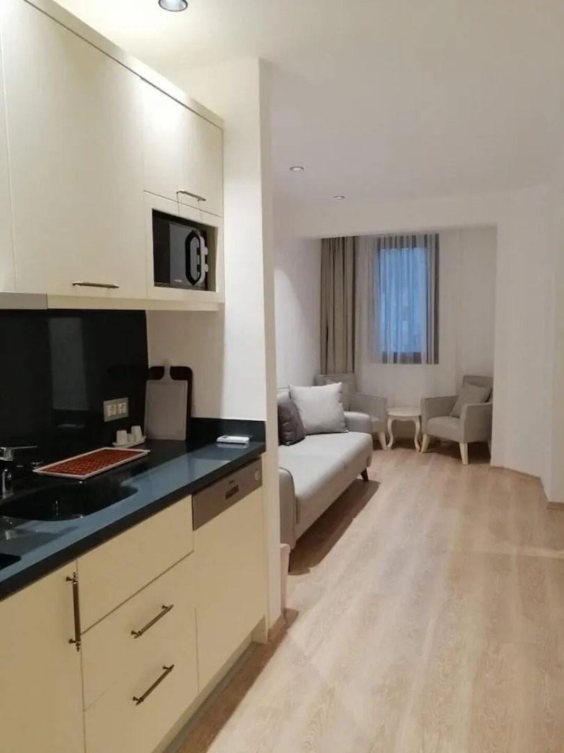 Апарт-отель Channel Suites