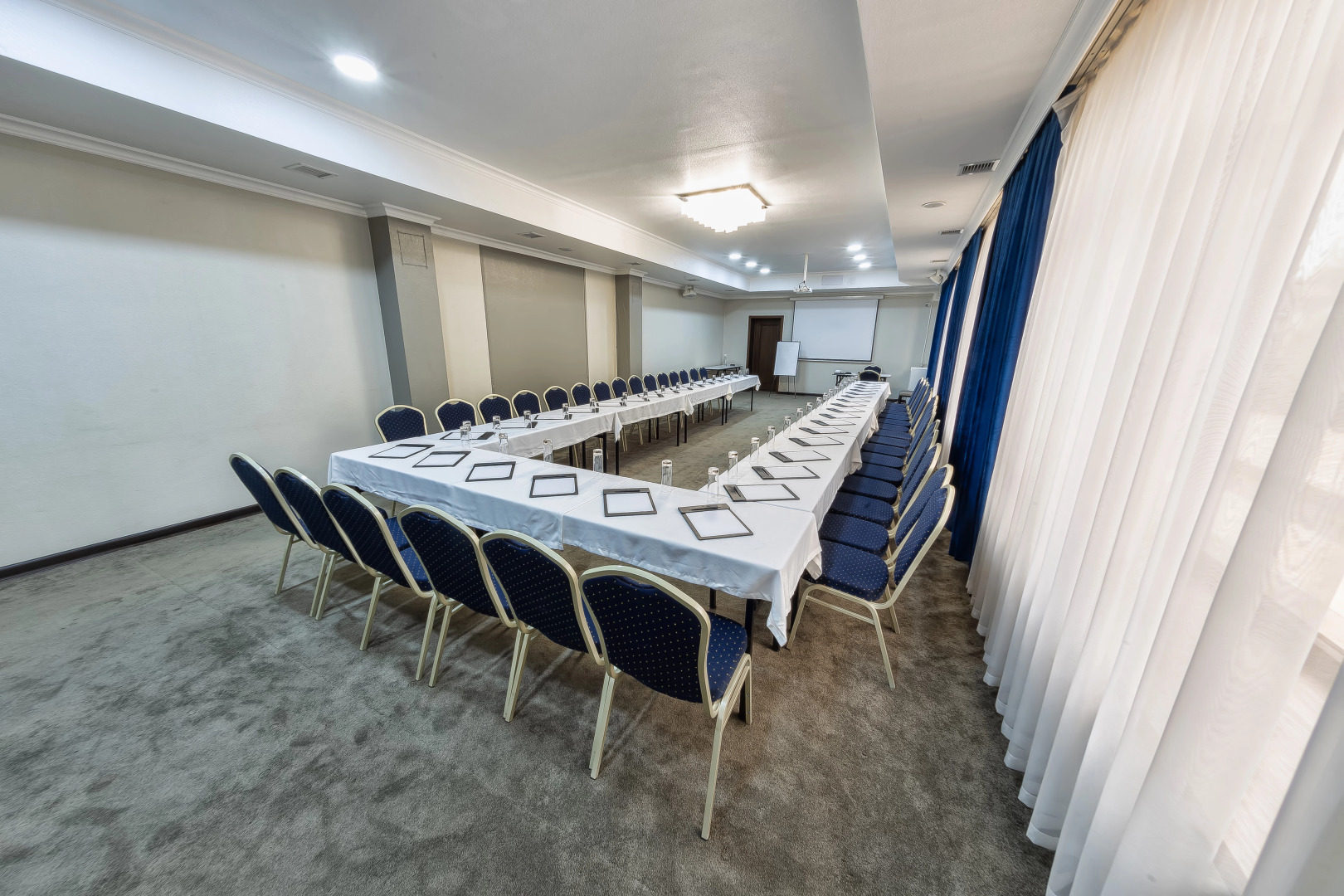 Отель Osh Grand Hotel Chavo