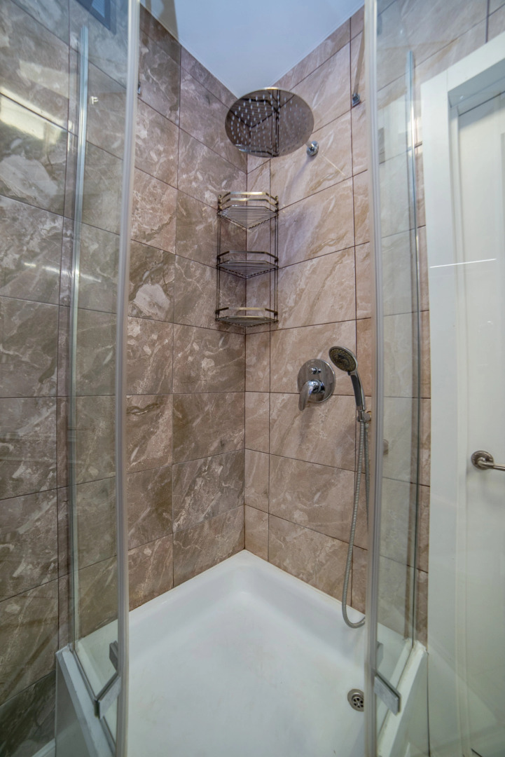 Апартаменты Братская 27к3 подьезд 2