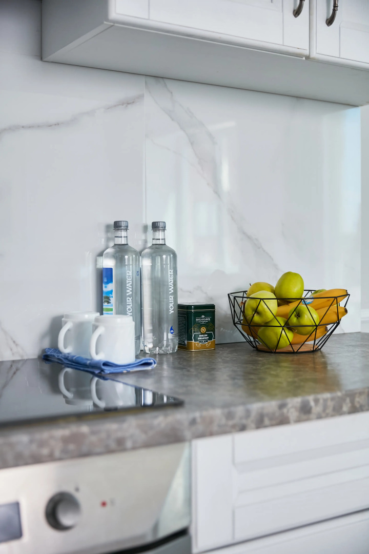 Апартаменты Luma White #2 в центре города с красивым видом на балконе