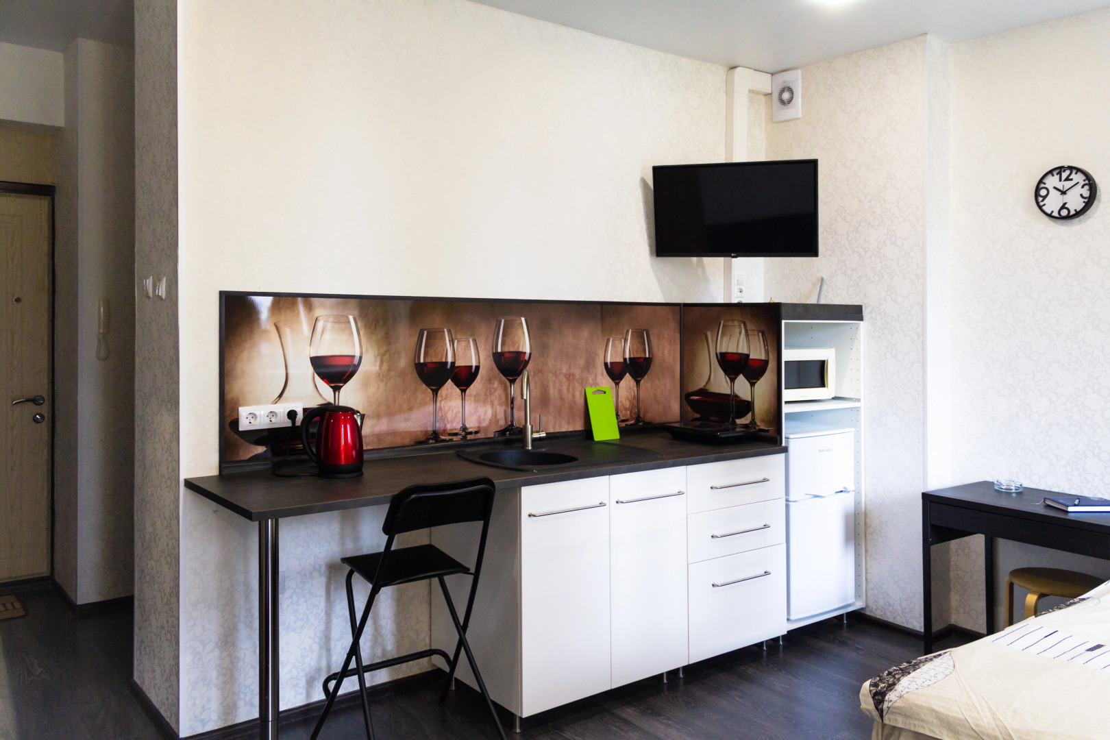 Апартаменты АЛЛиС-ХОЛЛ Белинского 30