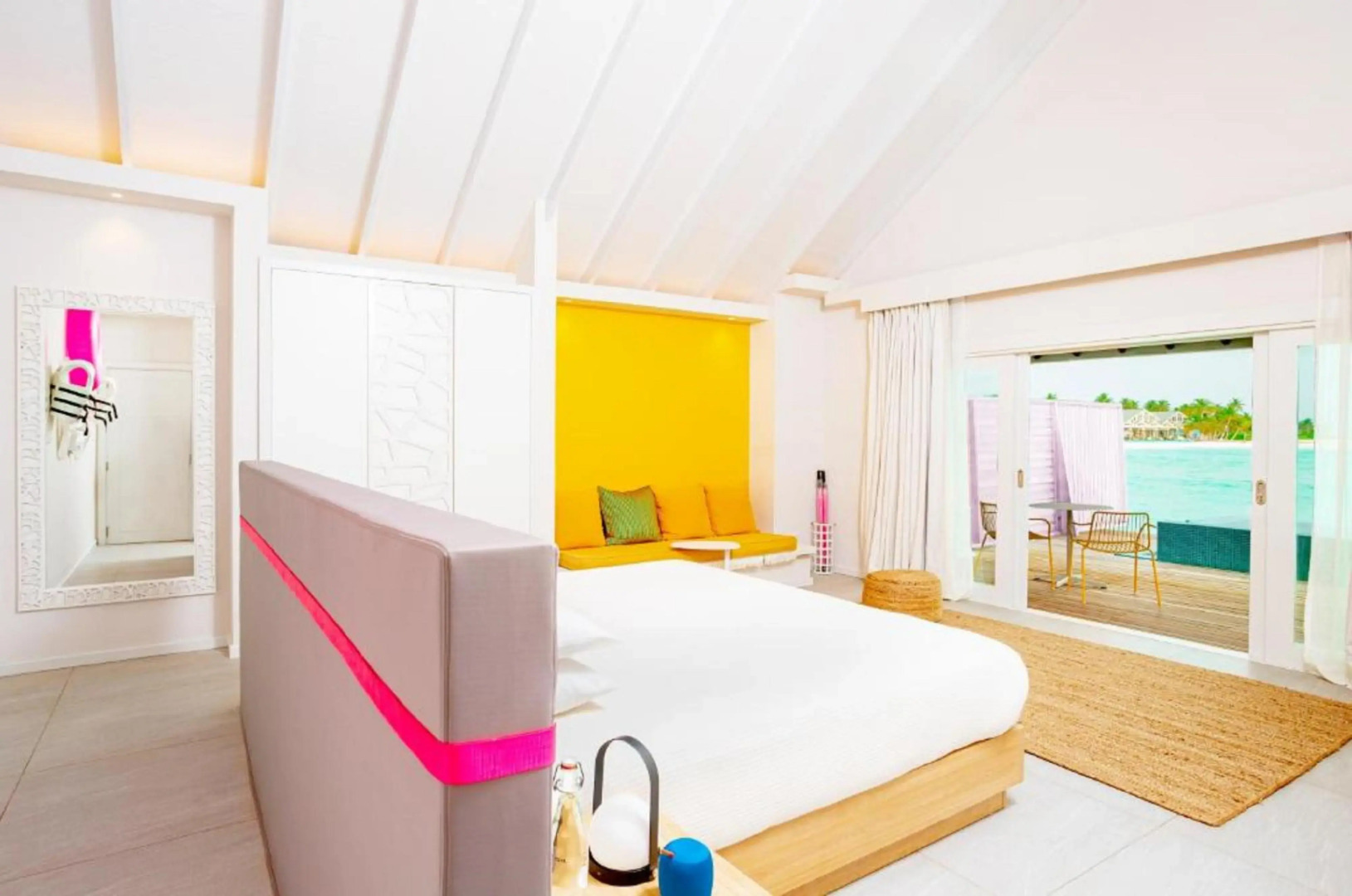 Resort The Standard Huruvalhi Maldives