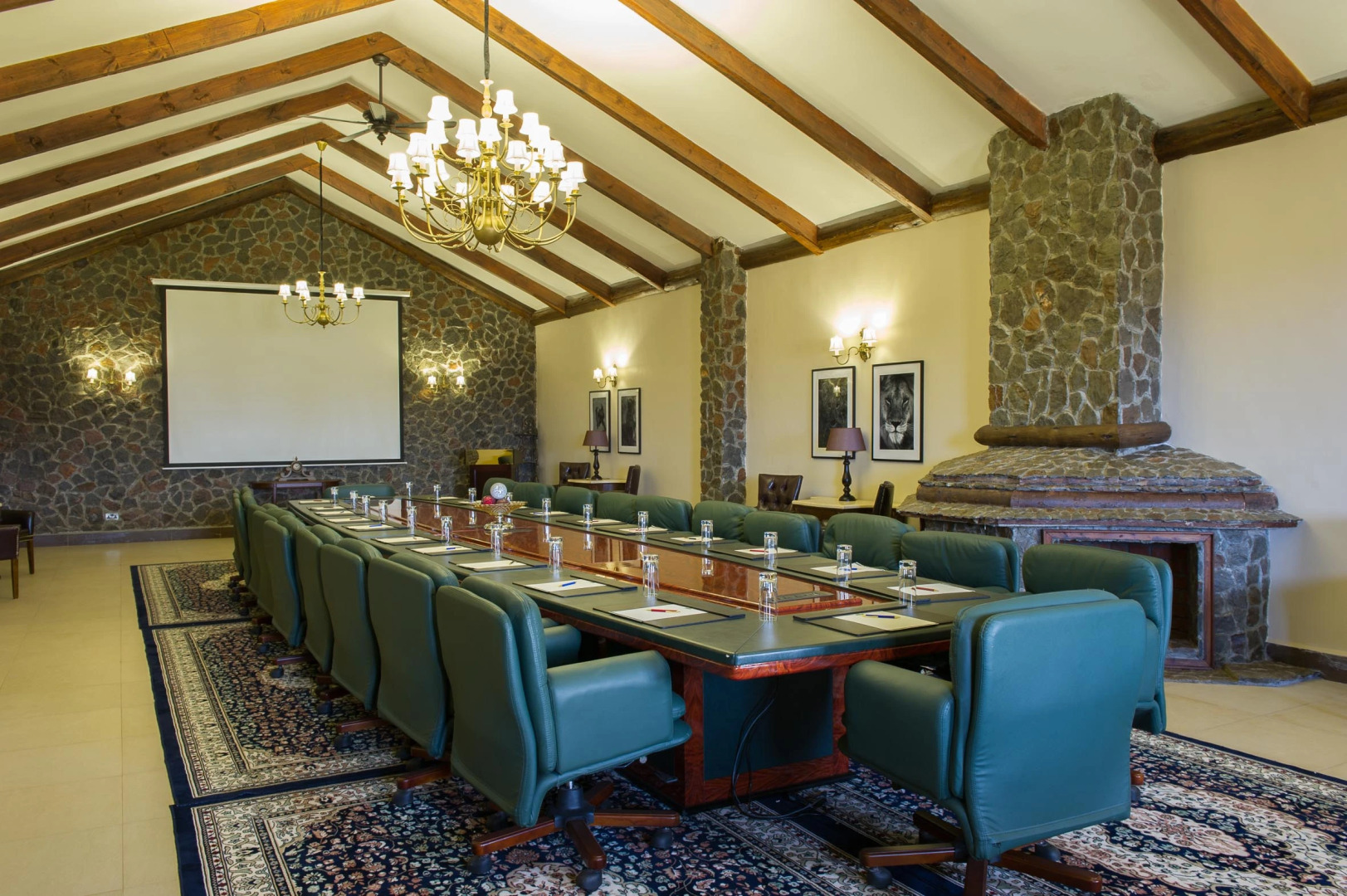 Отель Ngorongoro Oldeani Mountain Lodge