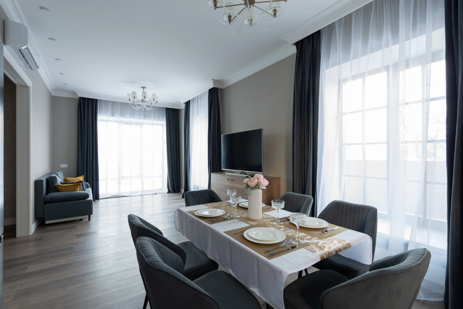 Частный дом Особняк возле Набережной и Моста Влюбленных