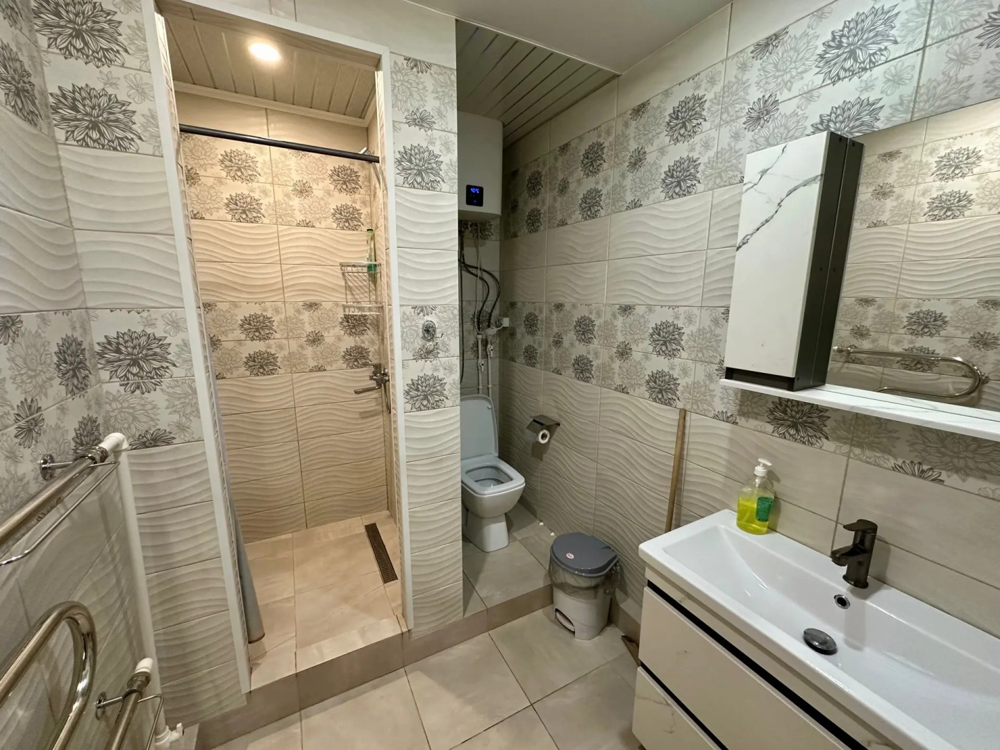 Апартаменты Трёхкомнатные Ужурская День & Ночь 6