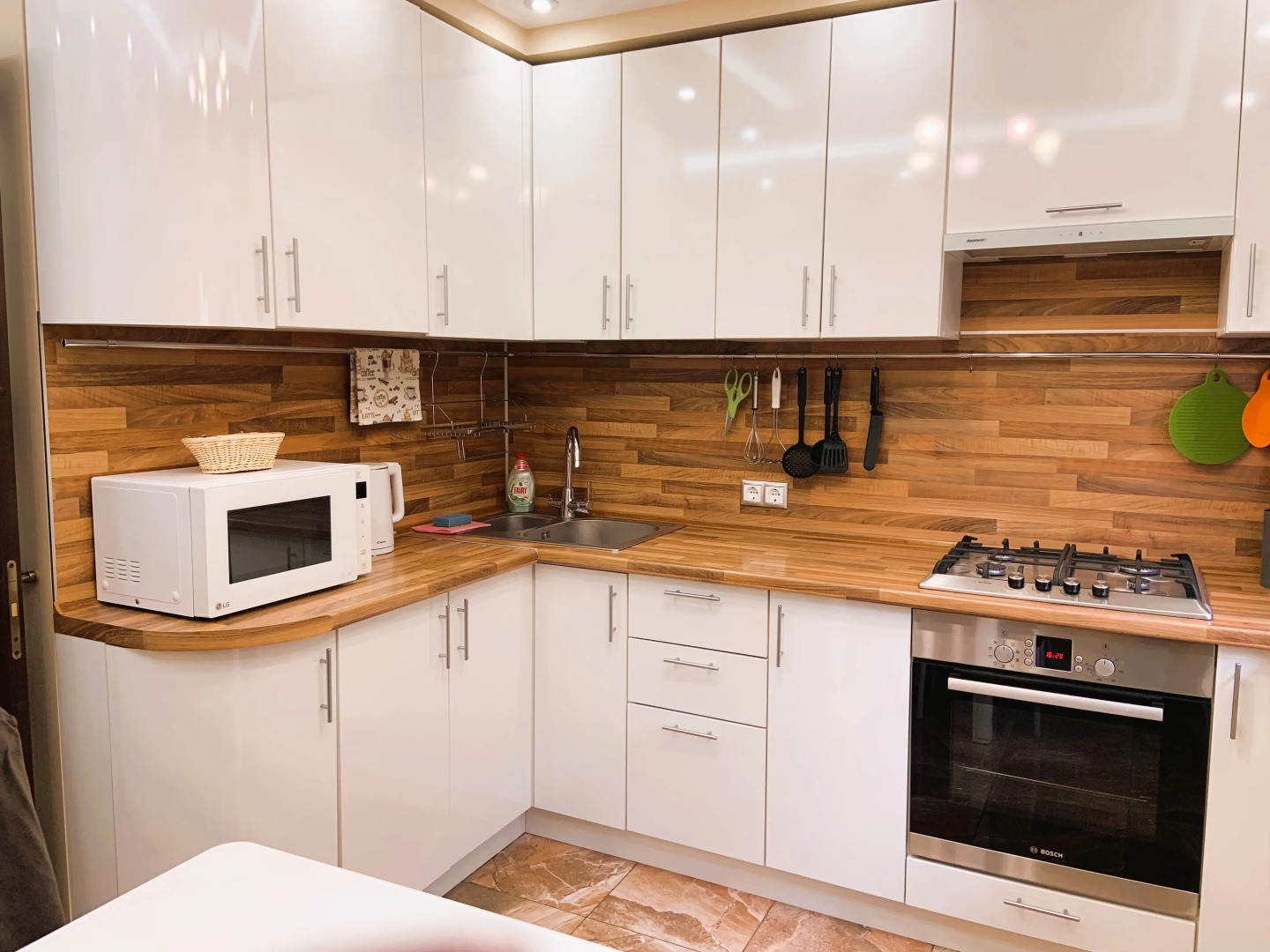 Квартира Уютная в Тихом Центре на Роз 65 10 Минут до Моря