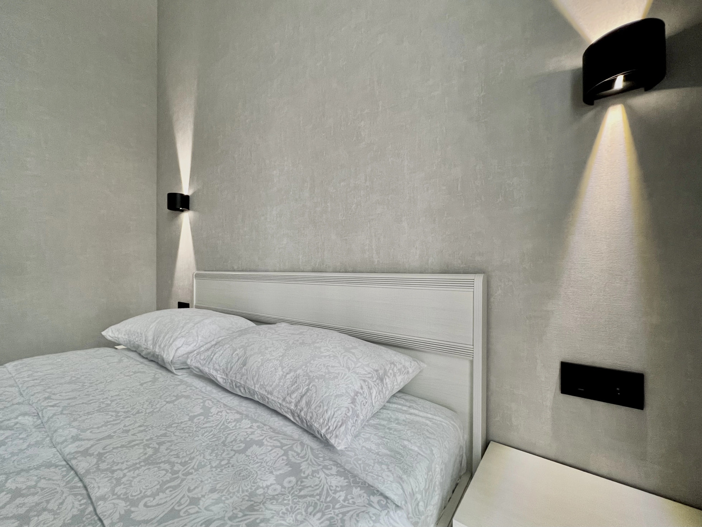 Апартаменты Светлая двухкомнатная квартирка возле ЦУМа