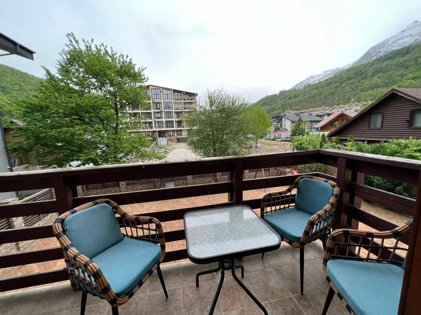 Апартаменты с видом на горы