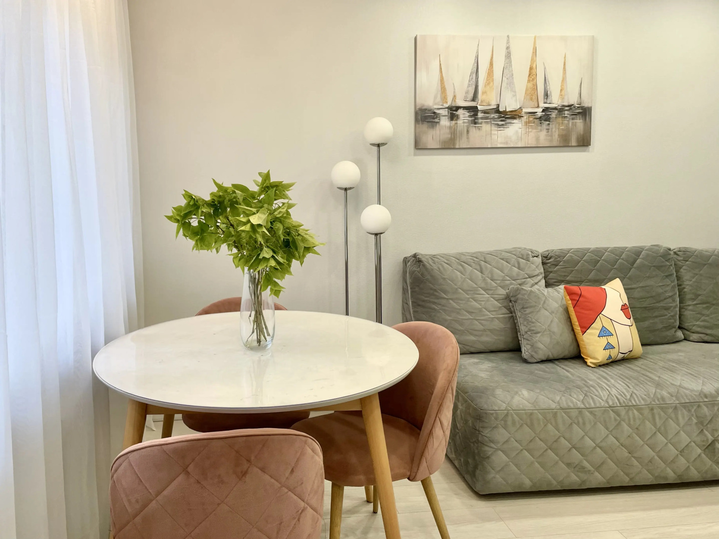 Квартира Уютная двухкомнатная