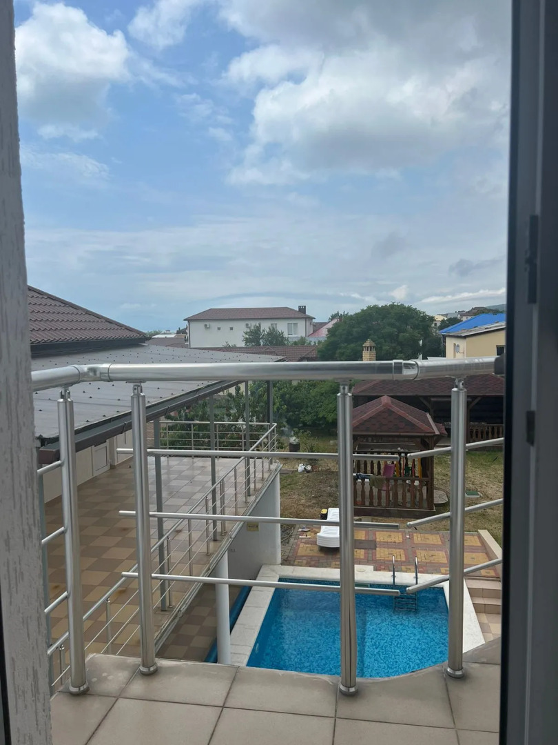 Частный дом Veles House Дружбы 15