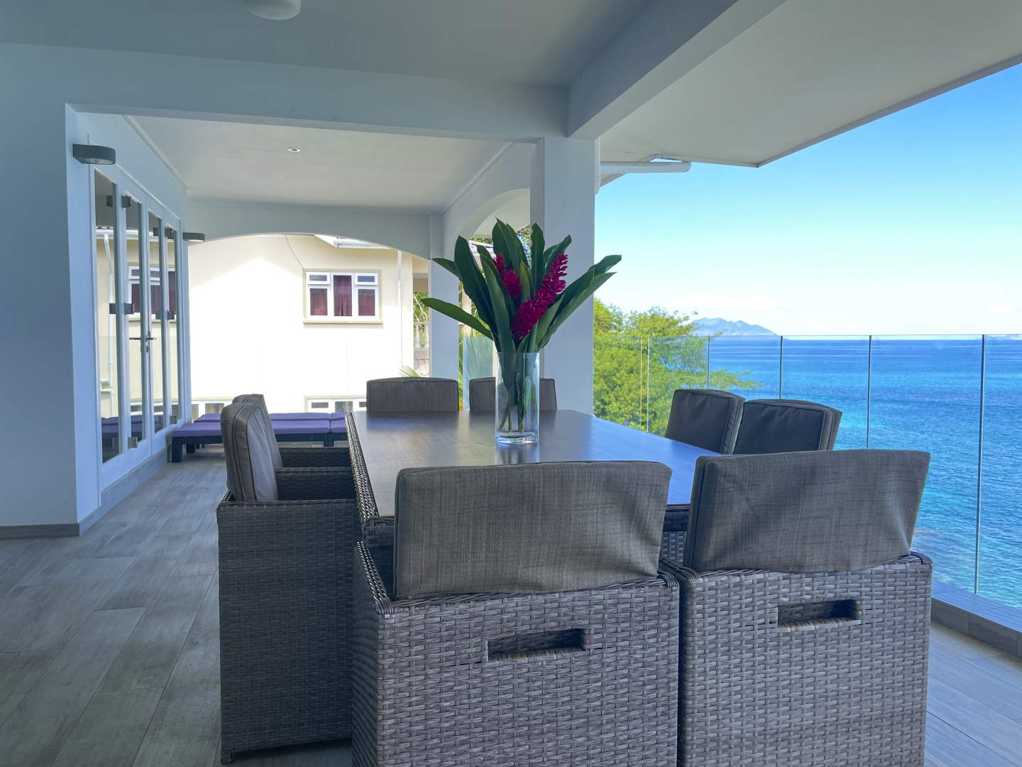 Вилла VallonEnd Beach Front