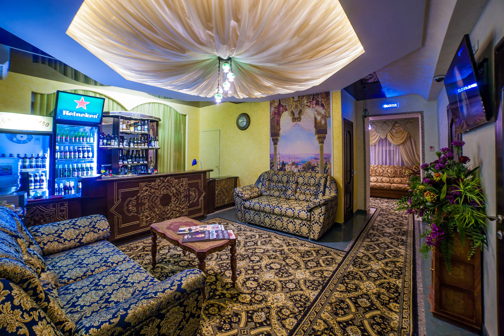 Отель Халиф