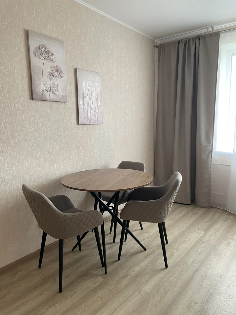 Квартира Современная видовая 1-комнатная квартира у реки в Завидово