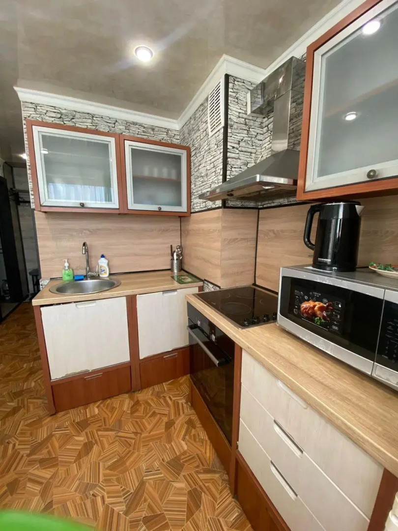 Апартаменты с 2 комнатами в Октябрьском районе (КВАРТИРА51)