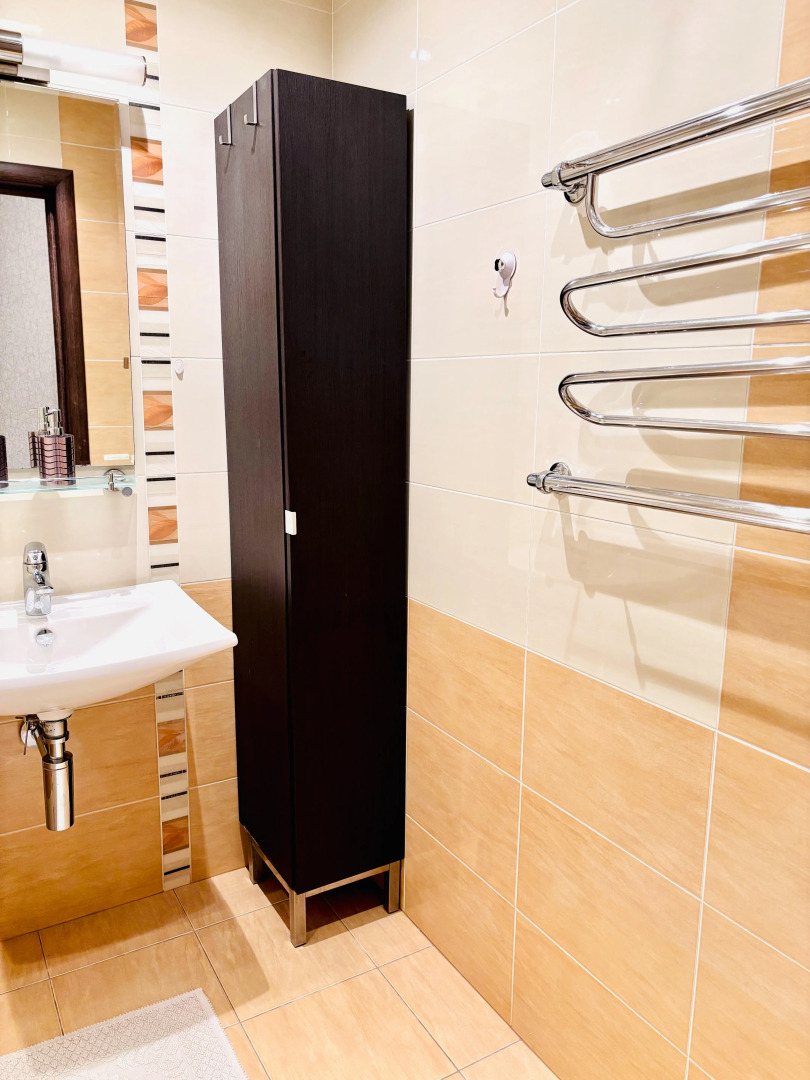 Квартира Просторная 2хкомнатная возле метро