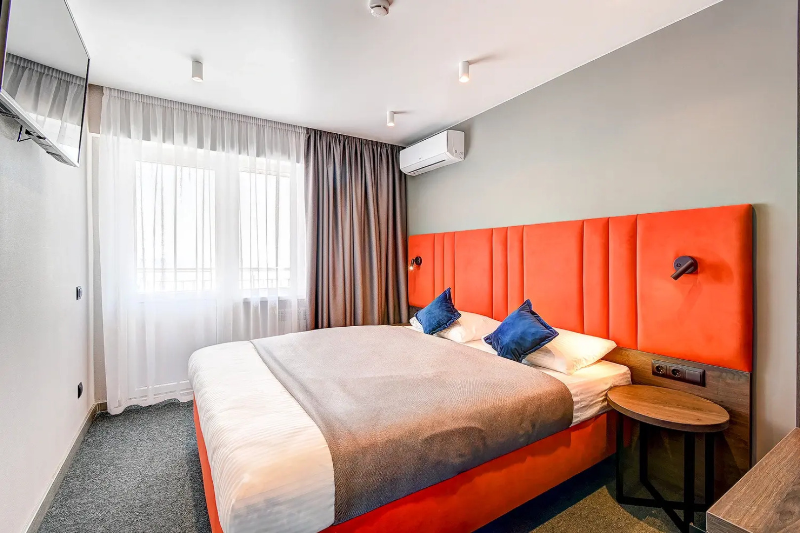 Отель Охотник