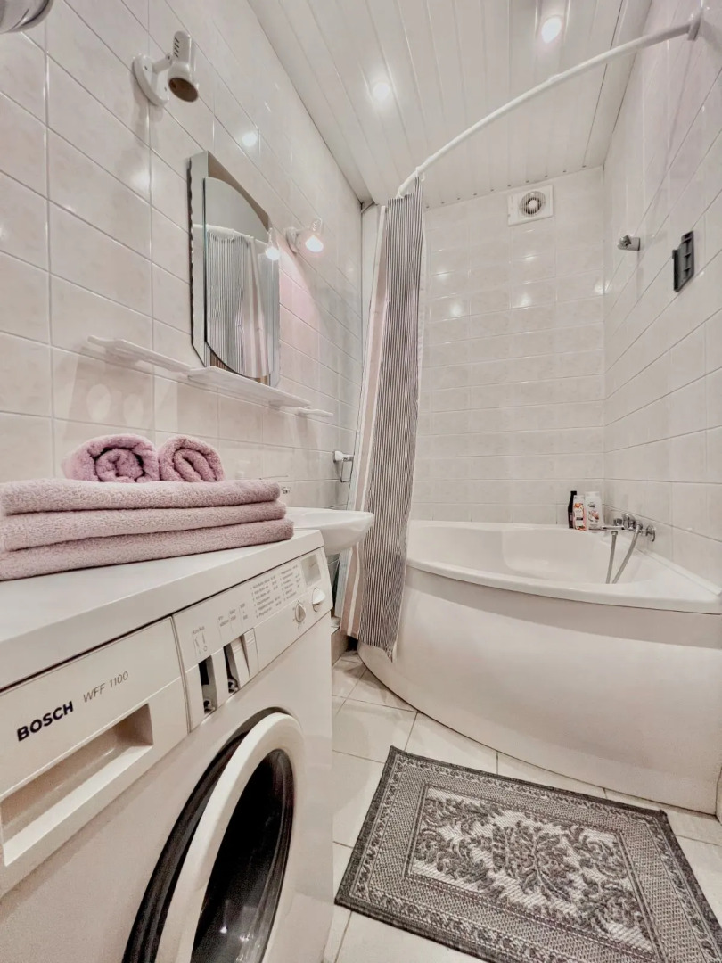 Апартаменты 3х комнатные пр.НЕЗАВИСИМОСТИ 12, Центр!