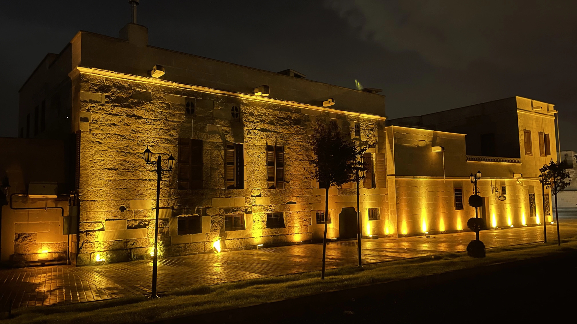 Boutique hotel Four Mansions Hotel