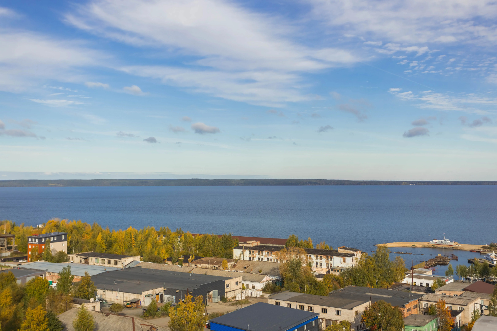 Квартира с видом на озеро