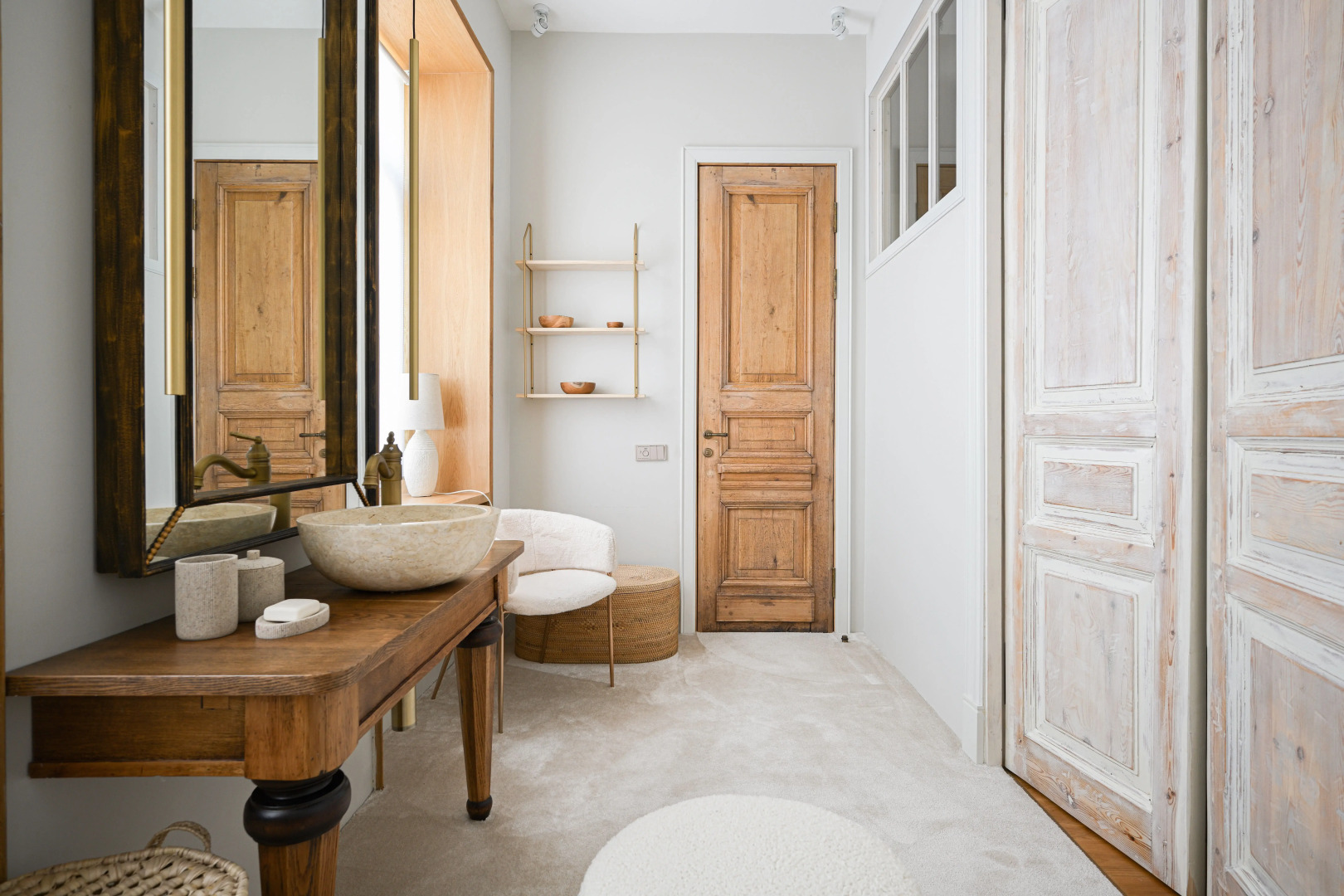 Квартира Просторные апартаменты с проектором LetYourFlat Sati