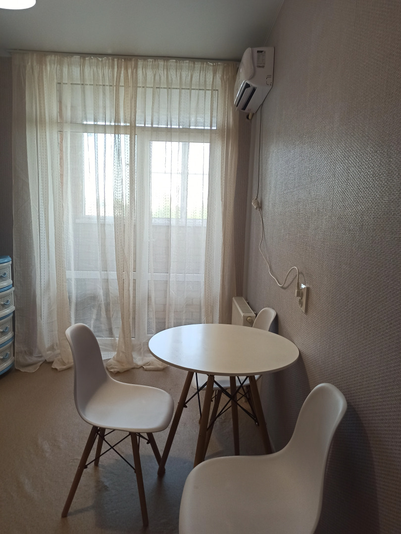 Квартира с видом на пойму реки Царица