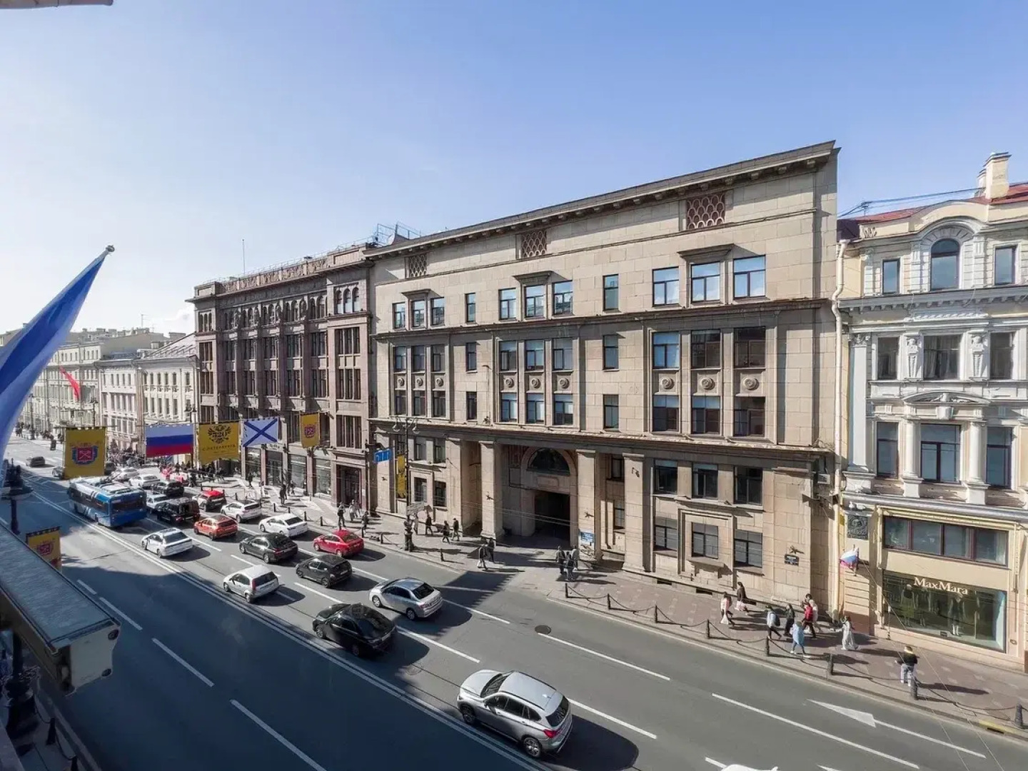 Апартаменты Семейные с видом на Невский проспект