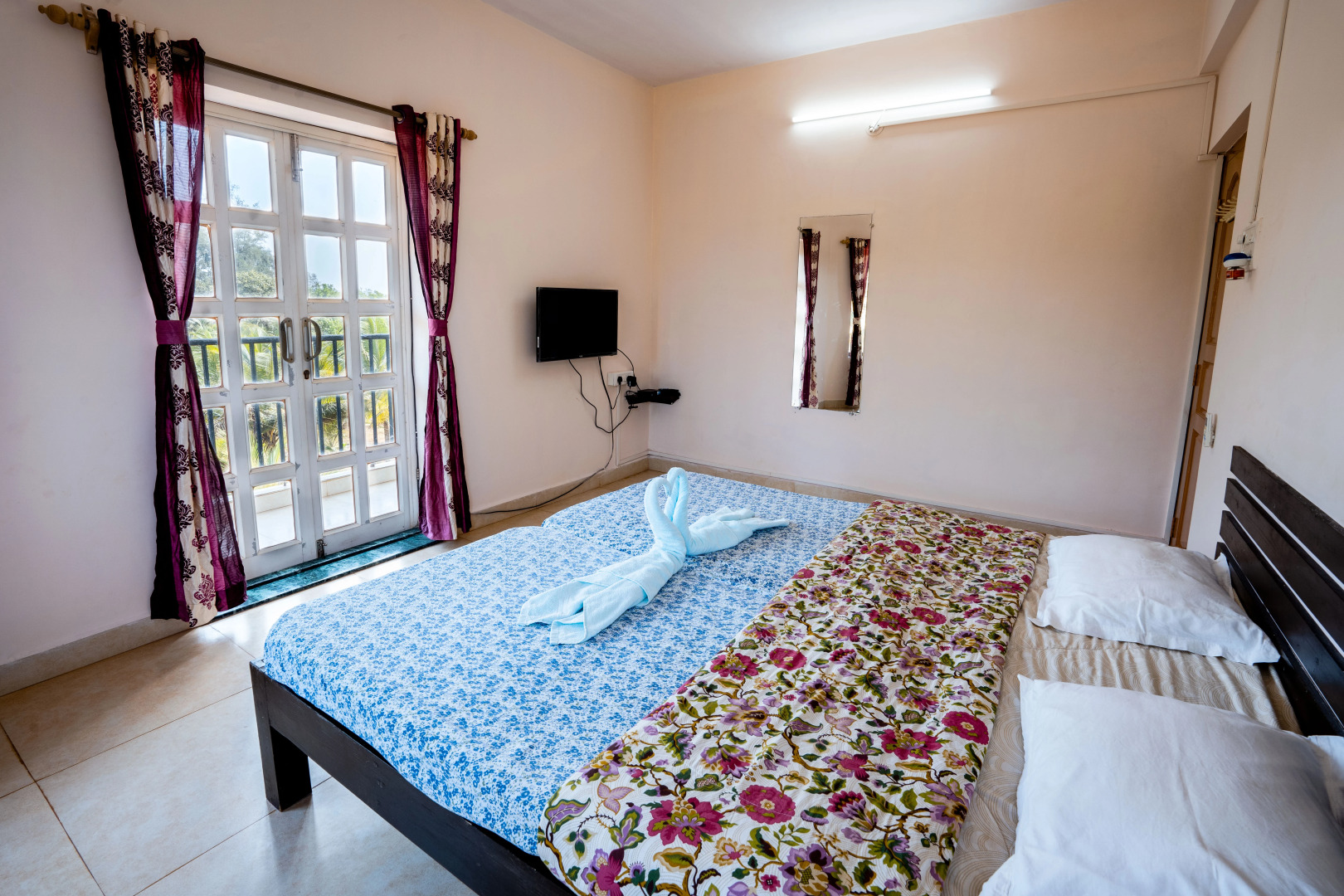 Отель Kay's By The Sea