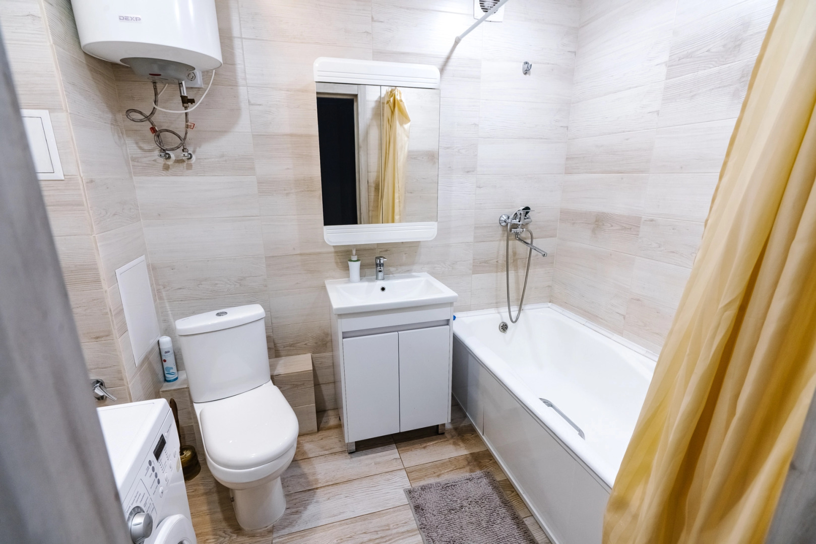 Квартира Тополиная 82