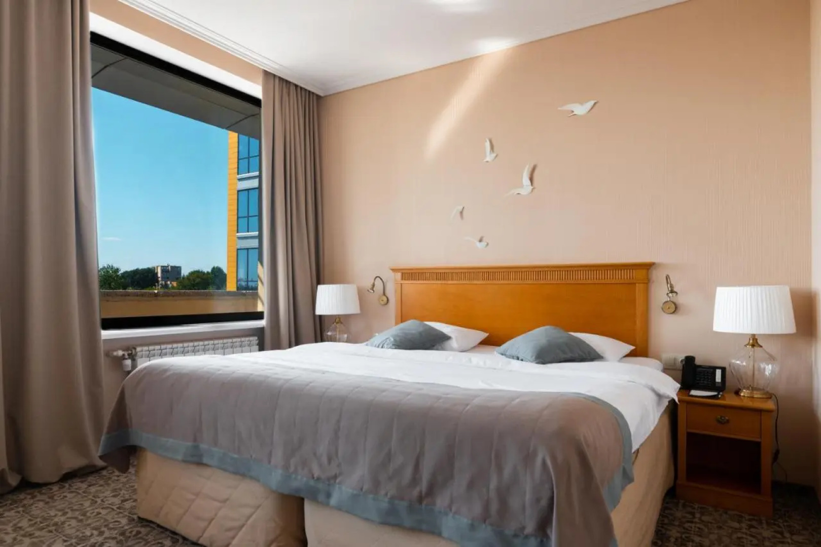 Отель Космонавт