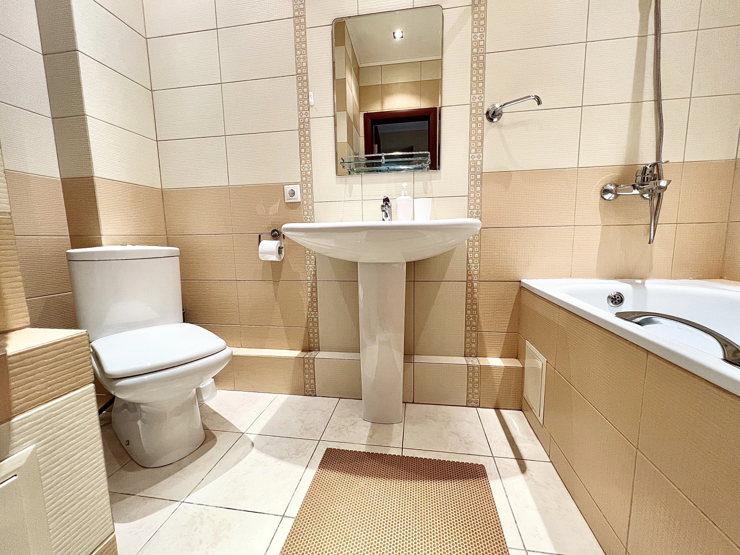 Апартаменты Арт - мансарда N3