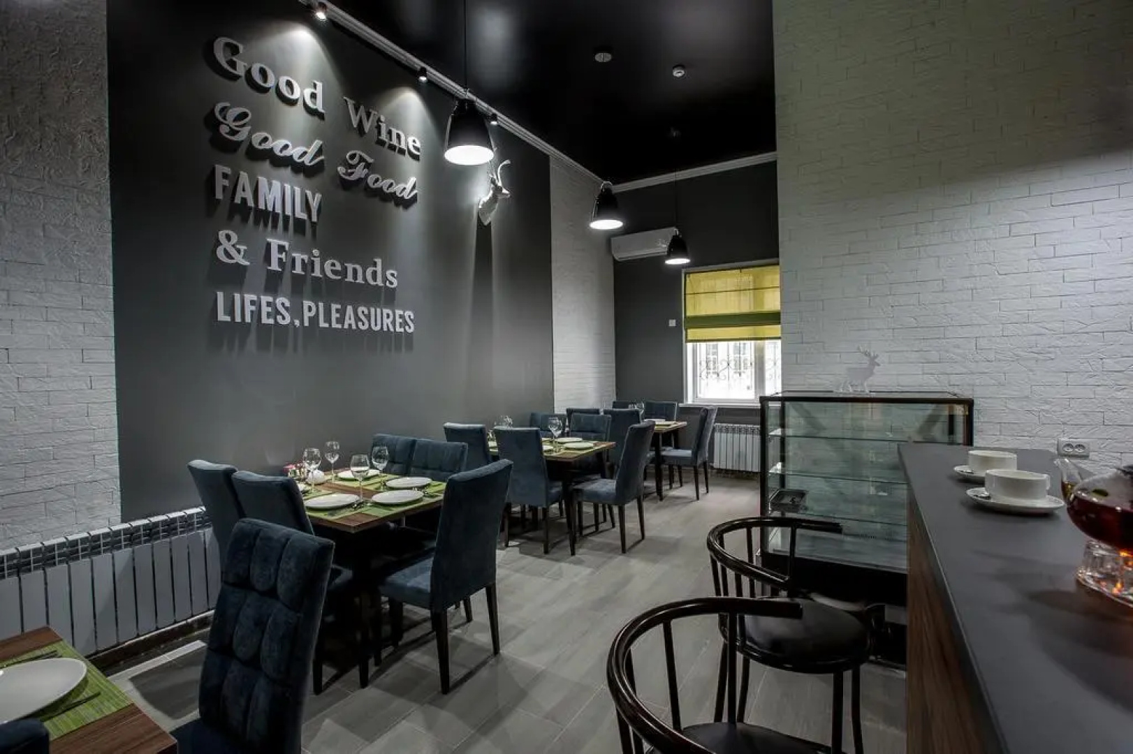 Отель Maxx Inn