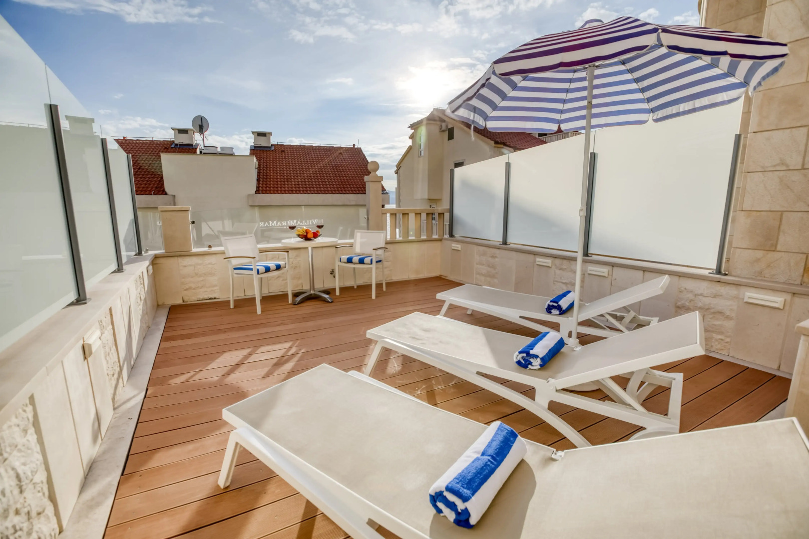 Отель Villa MiraMar