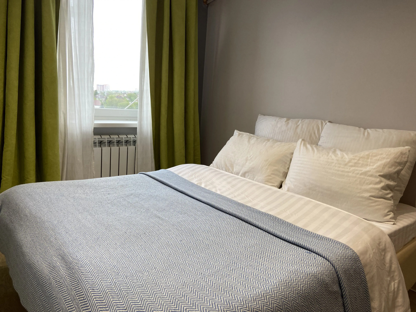 Апартаменты Эль Апарт на Содружества 66/110