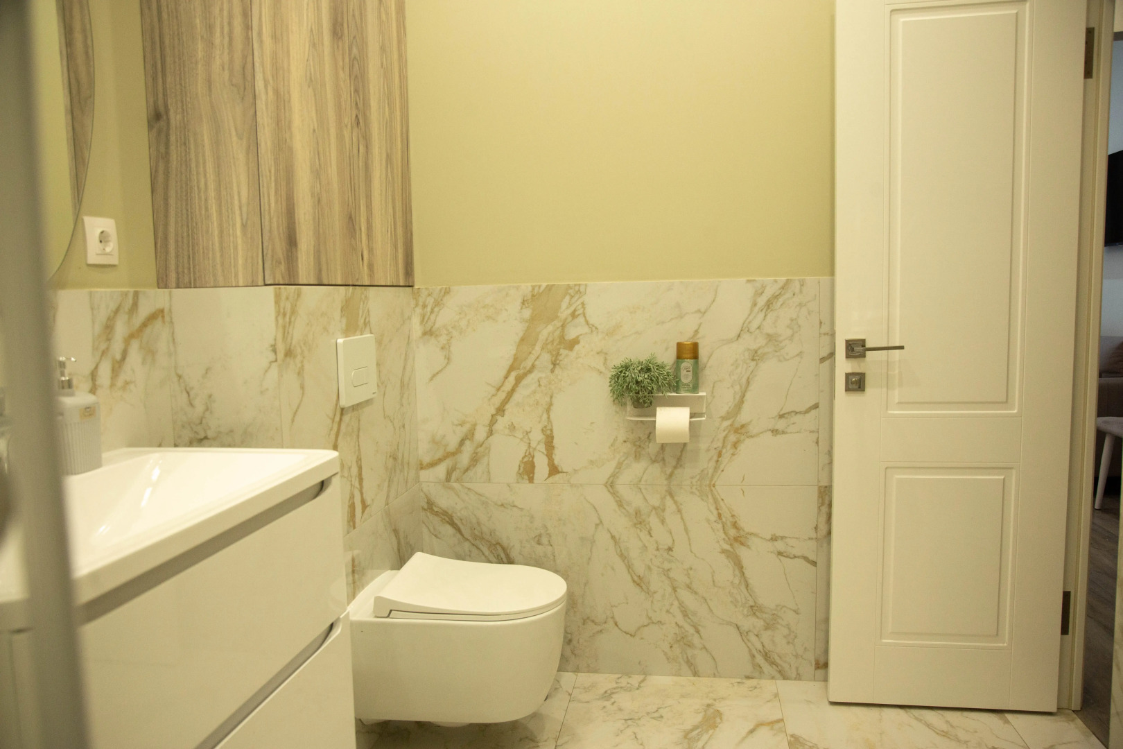 Квартира Студия с Дизайнерским Ремонтом на Черноморском Побережье