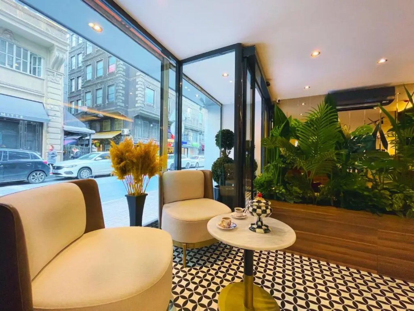 Weingart Istanbul