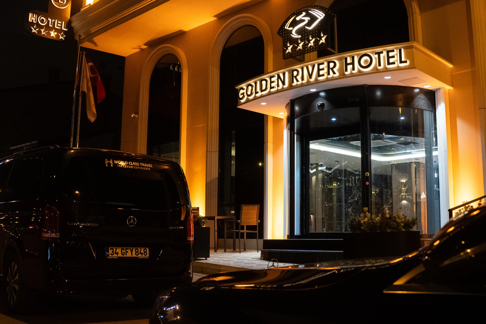 Отель Golden River By Continent Collection