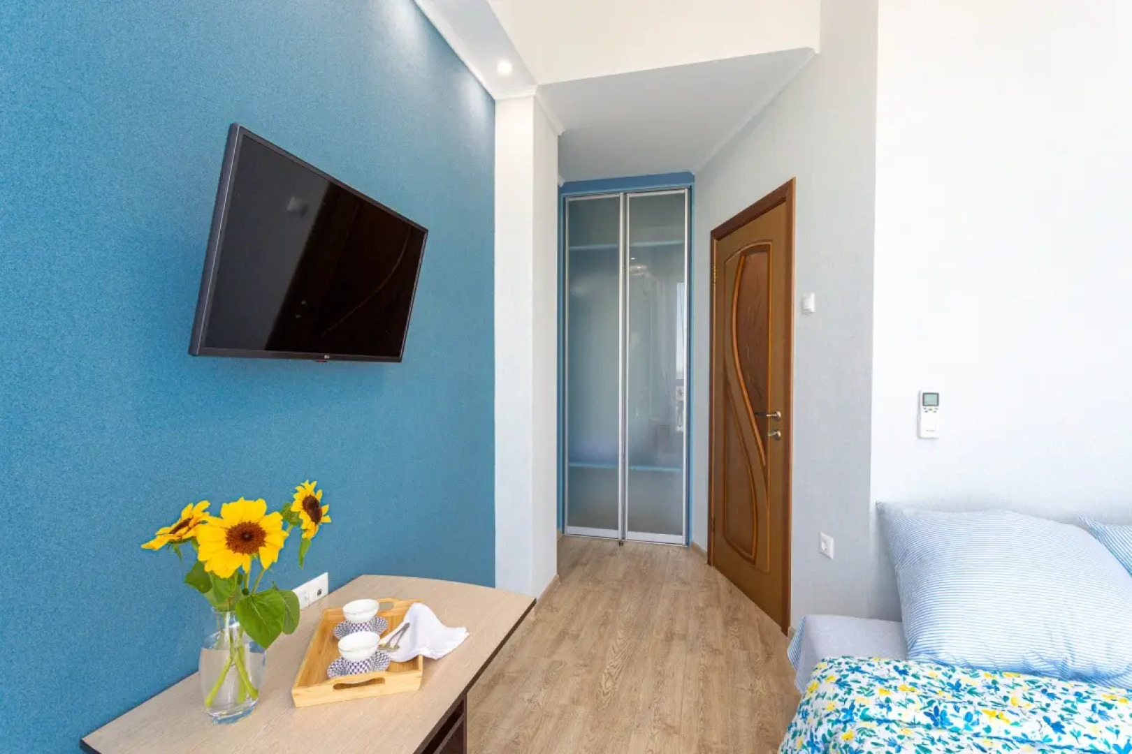 Апартаменты Романовский Lamare Двухкомнатные с  Балконом и Видом на Море