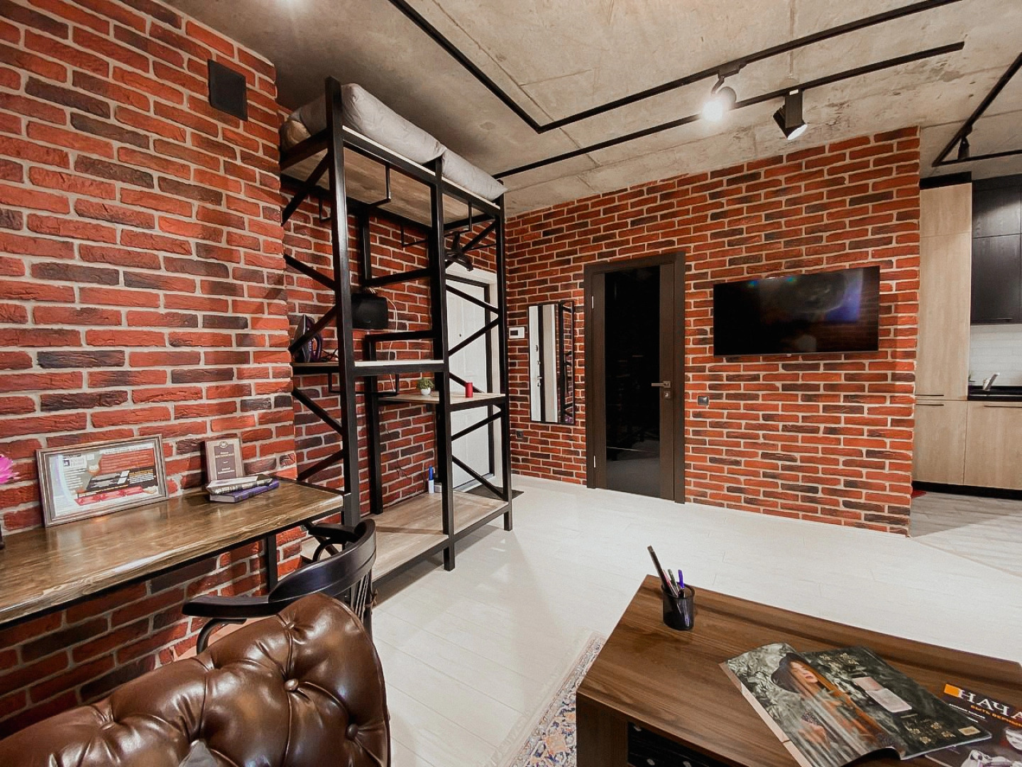 Квартира Green FOX от дизайнера в стиле Лофт