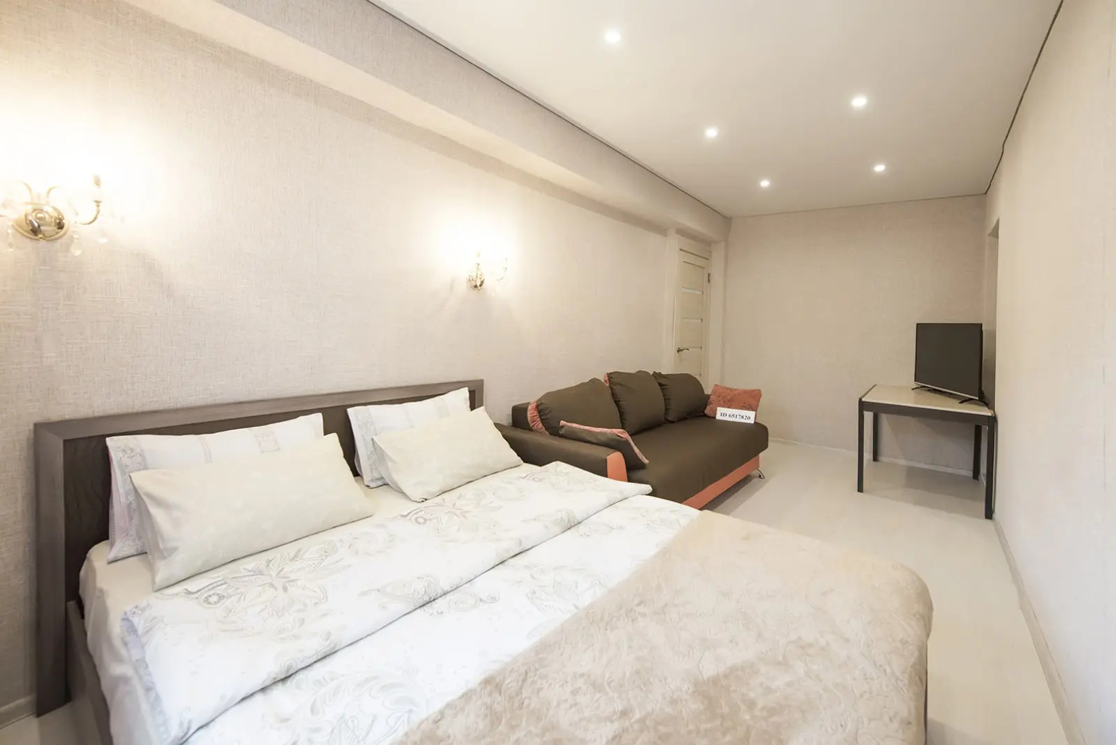 Квартира на Яшина 40 НаСутки35