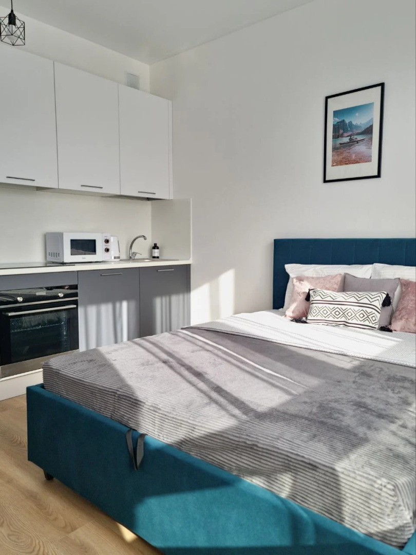 Апартаменты Новая студия возле аэропорта