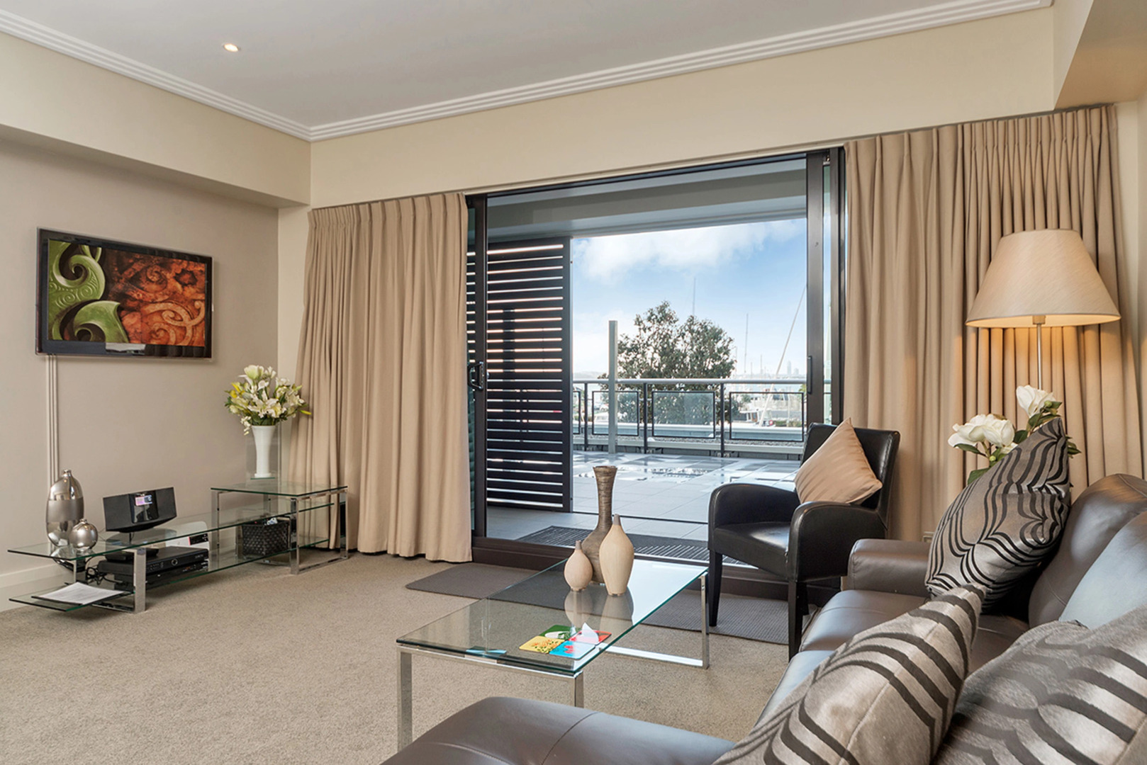 Апартаменты Waterfront Suites in the Heart of Auckland