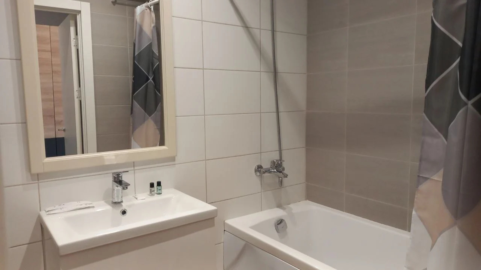 Апартаменты Color