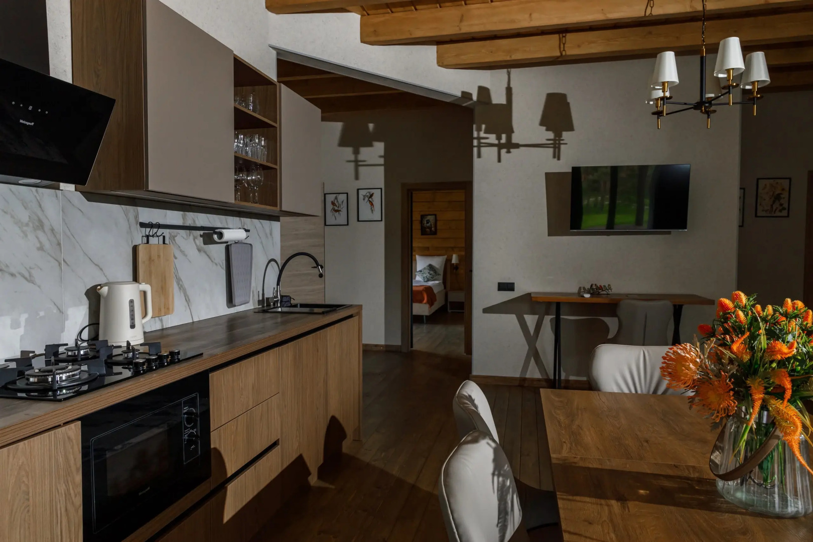 Частный дом Трехкомнатный 145 метров в лесу у пруда