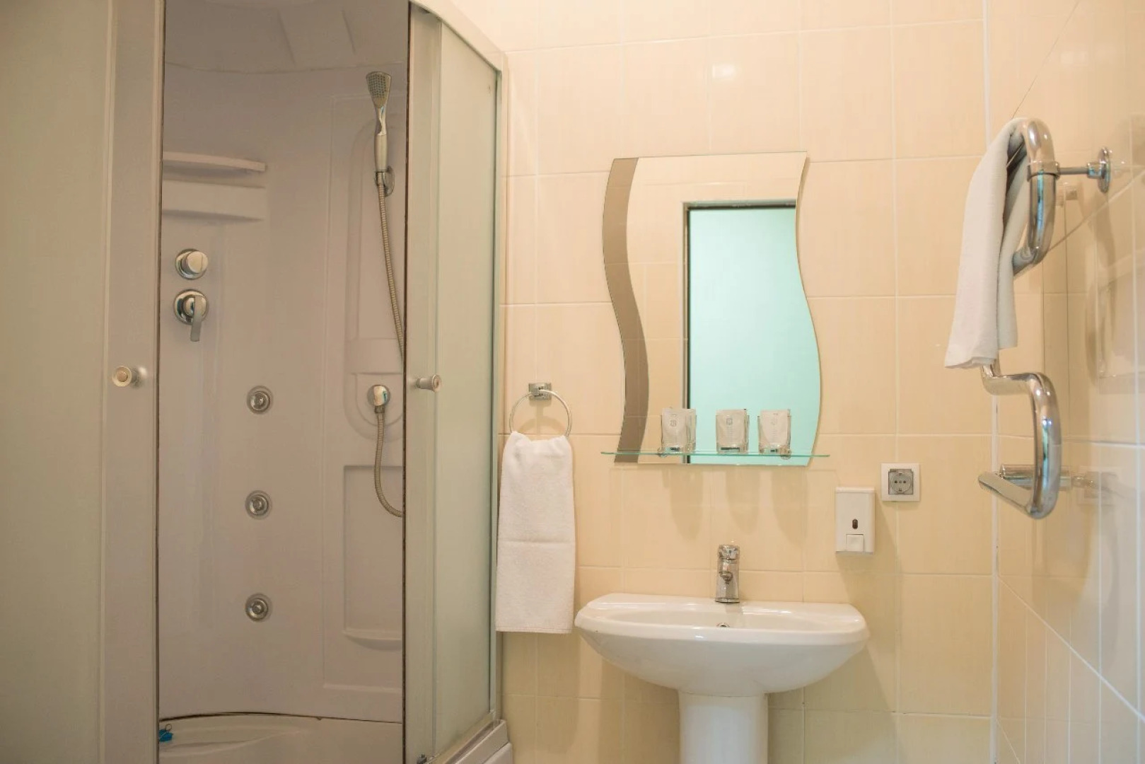 Гостиница Кристалл