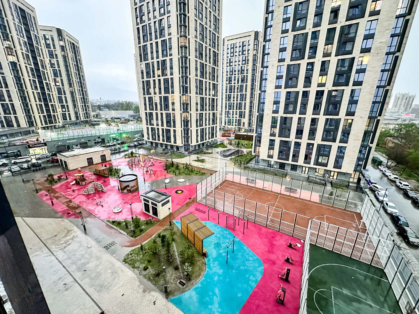 Апартаменты Лучшие Апартаменты Алматы с Видом на Горы Напротив ТРЦ Мега Алматы