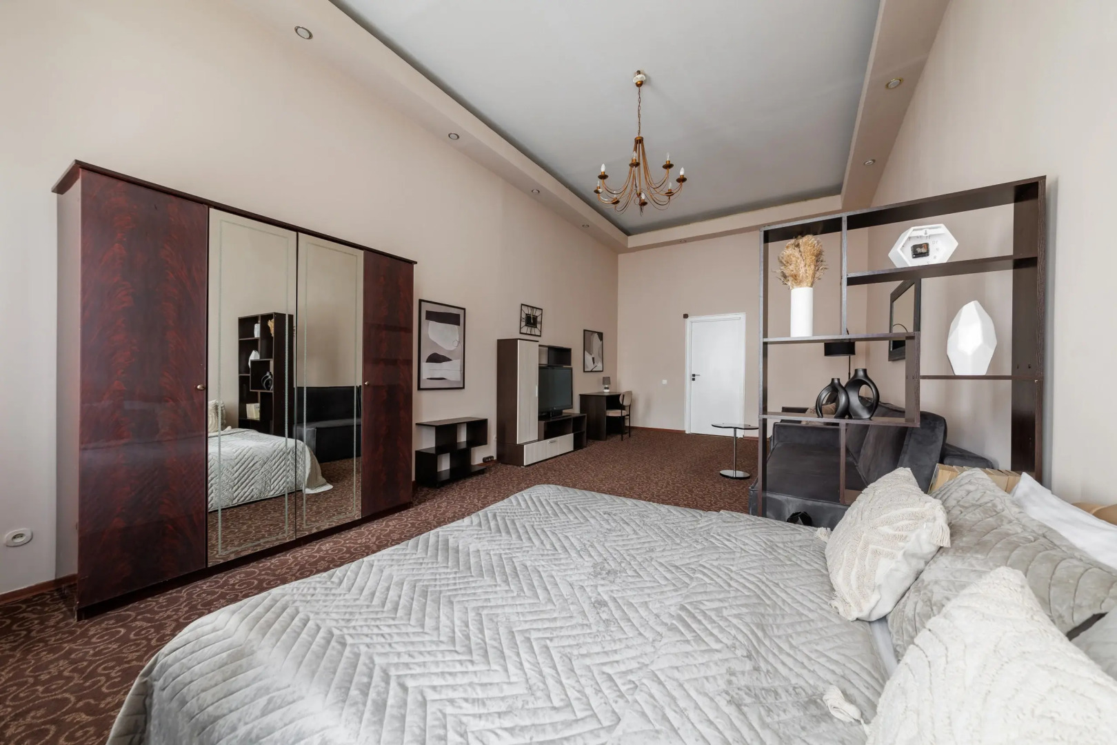 Апартаменты на Владимирском проспекте